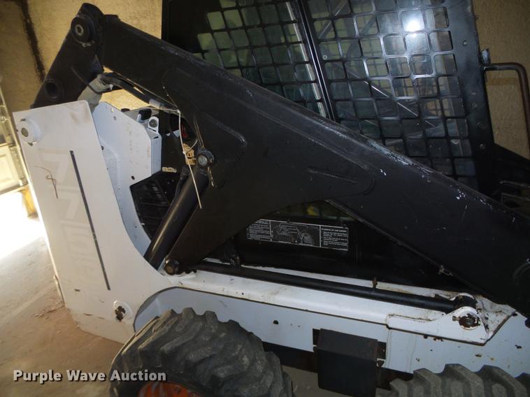 image for item DF2858 1992 Bobcat 7753 skid steer