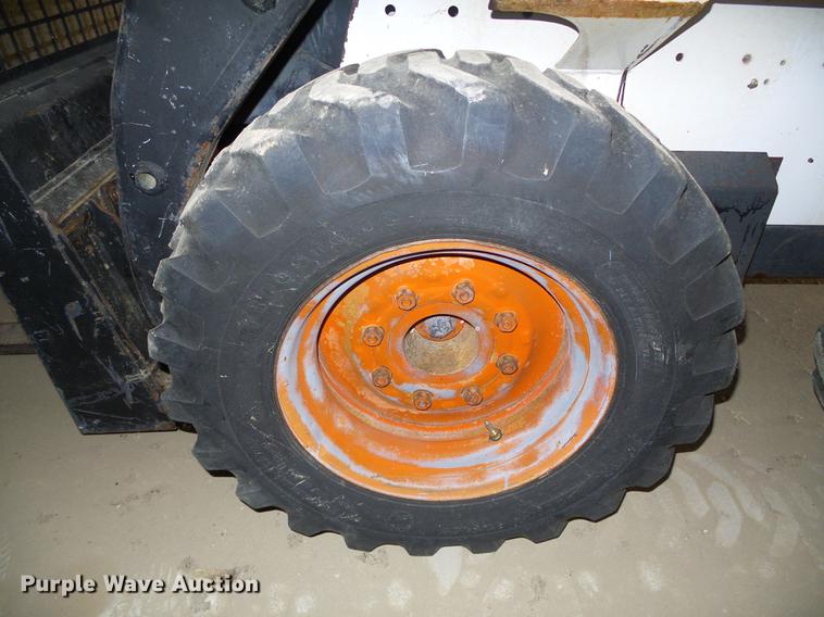 image for item DF2858 1992 Bobcat 7753 skid steer