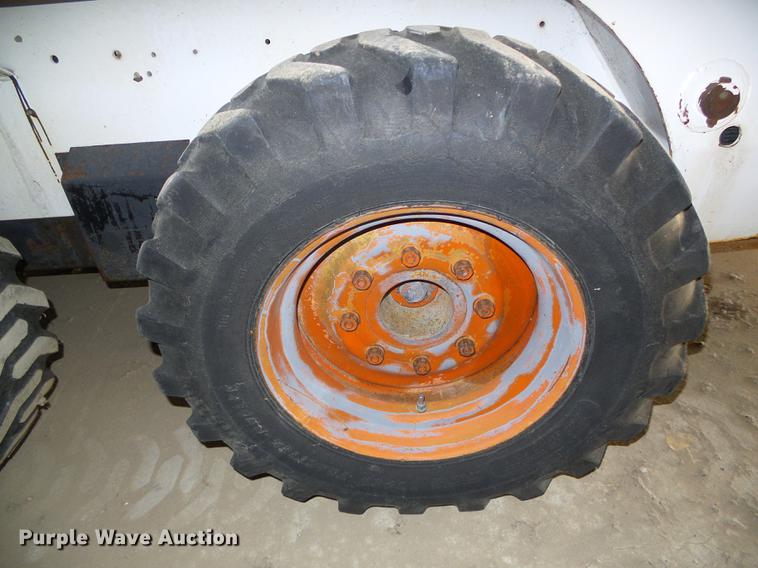 image for item DF2858 1992 Bobcat 7753 skid steer