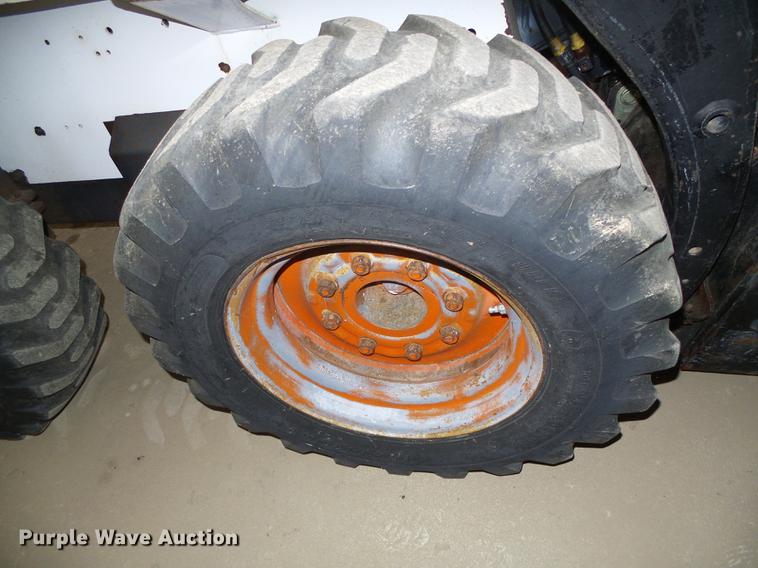 image for item DF2858 1992 Bobcat 7753 skid steer
