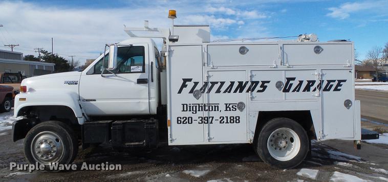 image for item DF2862 1994 Chevrolet Kodiak C6500 service truck with crane