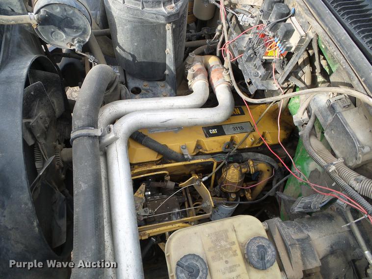 image for item DF2862 1994 Chevrolet Kodiak C6500 service truck with crane