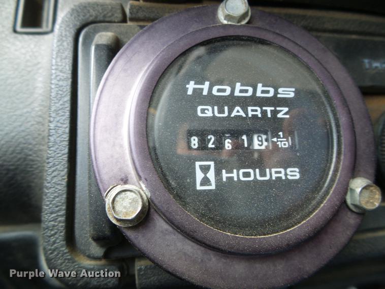 image for item DF2862 1994 Chevrolet Kodiak C6500 service truck with crane