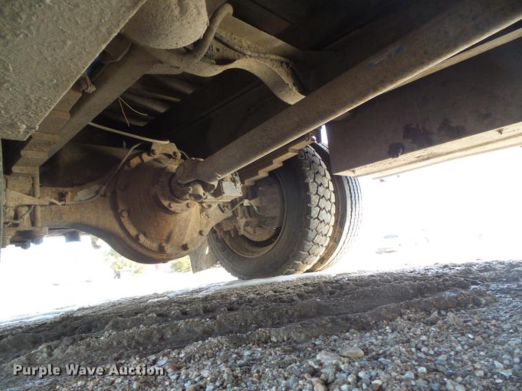 image for item DF2862 1994 Chevrolet Kodiak C6500 service truck with crane