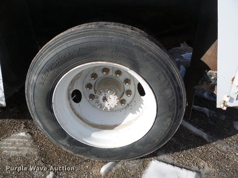 image for item DF2862 1994 Chevrolet Kodiak C6500 service truck with crane