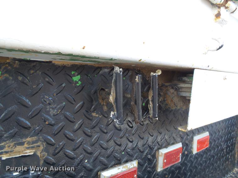 image for item DF2862 1994 Chevrolet Kodiak C6500 service truck with crane