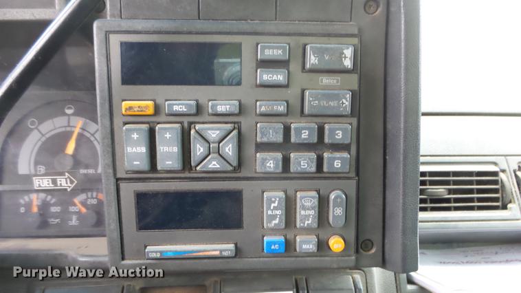 image for item DG2856 1995 GMC TopKick C6500 box truck