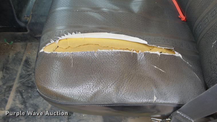 image for item DG2856 1995 GMC TopKick C6500 box truck