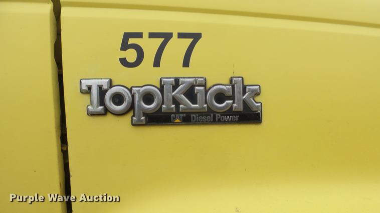 image for item DG2856 1995 GMC TopKick C6500 box truck