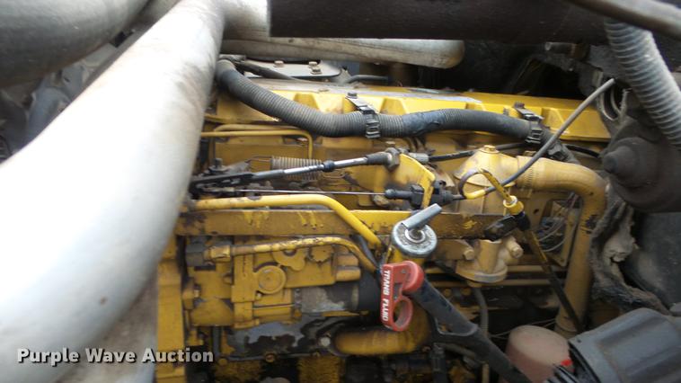 image for item DG2856 1995 GMC TopKick C6500 box truck