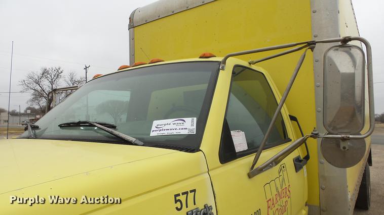 image for item DG2856 1995 GMC TopKick C6500 box truck