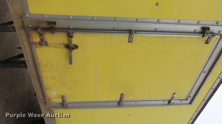 image for item DG2856 1995 GMC TopKick C6500 box truck