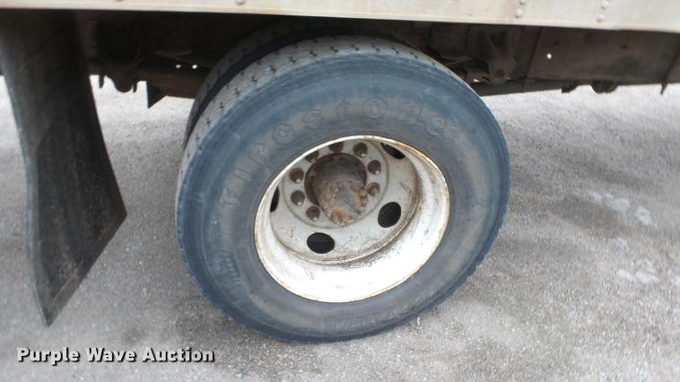 image for item DG2856 1995 GMC TopKick C6500 box truck