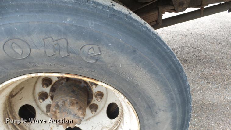 image for item DG2856 1995 GMC TopKick C6500 box truck