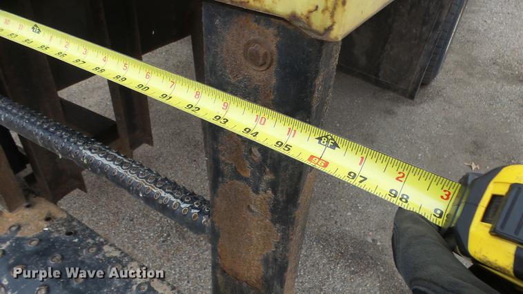 image for item DG2856 1995 GMC TopKick C6500 box truck