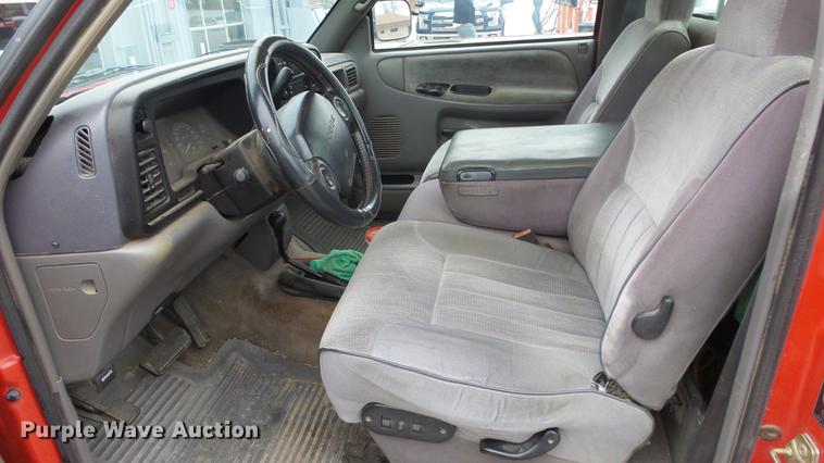 image for item DG2859 1996 Dodge Ram 2500 pickup truck