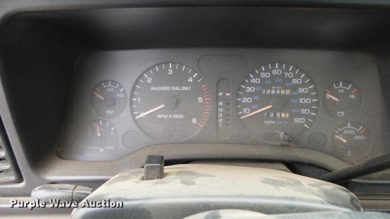 image for item DG2859 1996 Dodge Ram 2500 pickup truck