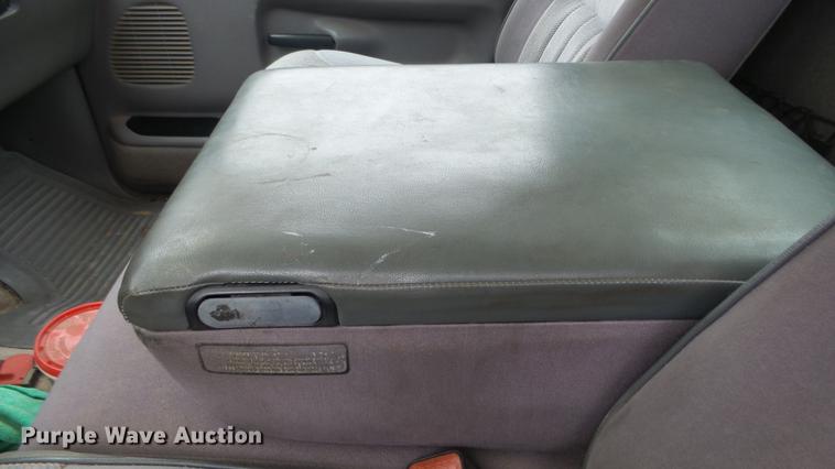 image for item DG2859 1996 Dodge Ram 2500 pickup truck