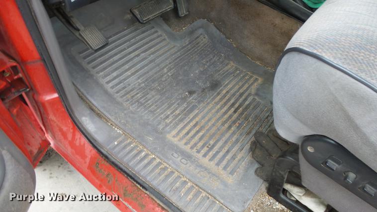 image for item DG2859 1996 Dodge Ram 2500 pickup truck