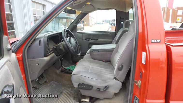 image for item DG2859 1996 Dodge Ram 2500 pickup truck