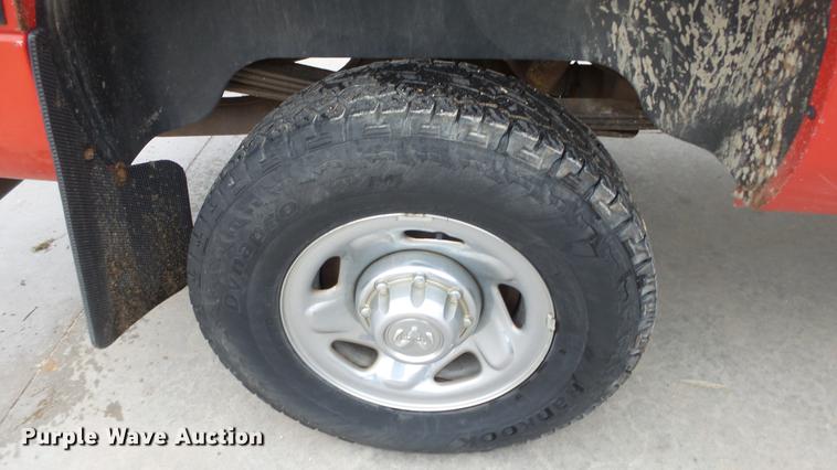 image for item DG2859 1996 Dodge Ram 2500 pickup truck