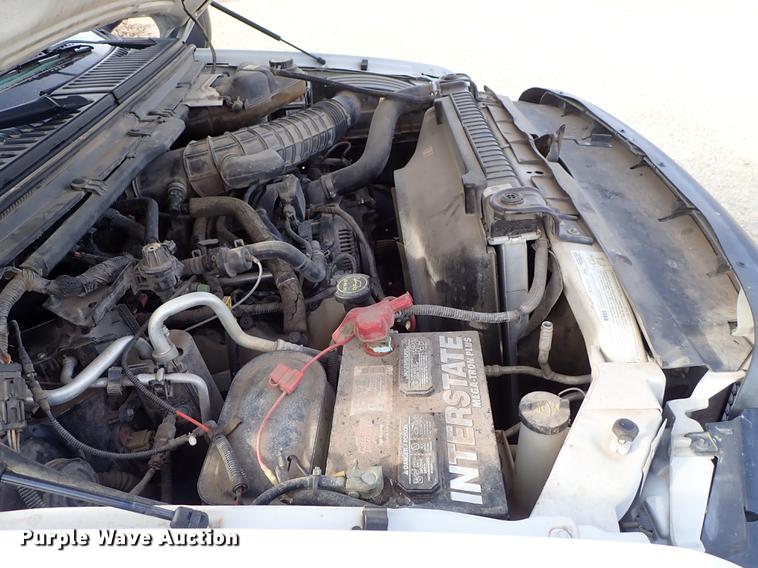 image for item DG2886 2006 Ford F350 Super Duty SuperCab utility bed pickup truck