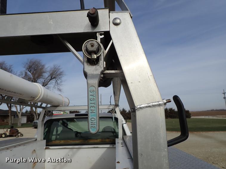 image for item DG2886 2006 Ford F350 Super Duty SuperCab utility bed pickup truck