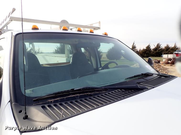 image for item DG2886 2006 Ford F350 Super Duty SuperCab utility bed pickup truck