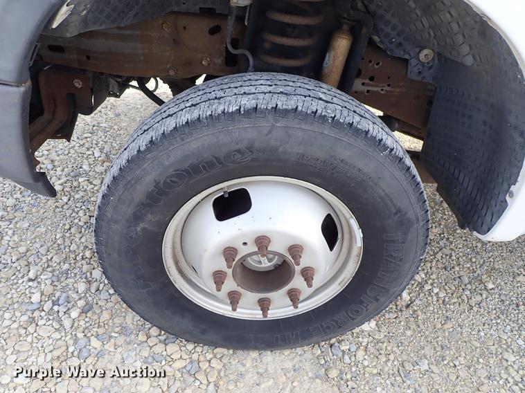 image for item DG2886 2006 Ford F350 Super Duty SuperCab utility bed pickup truck