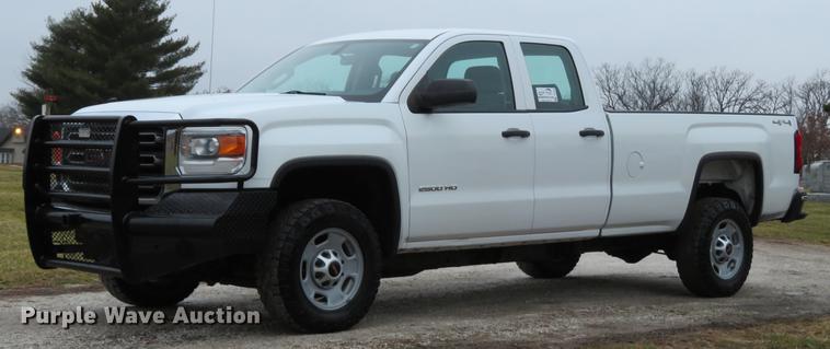 image for item DG3750 2015 GMC Sierra 2500HD Double Cab pickup truck