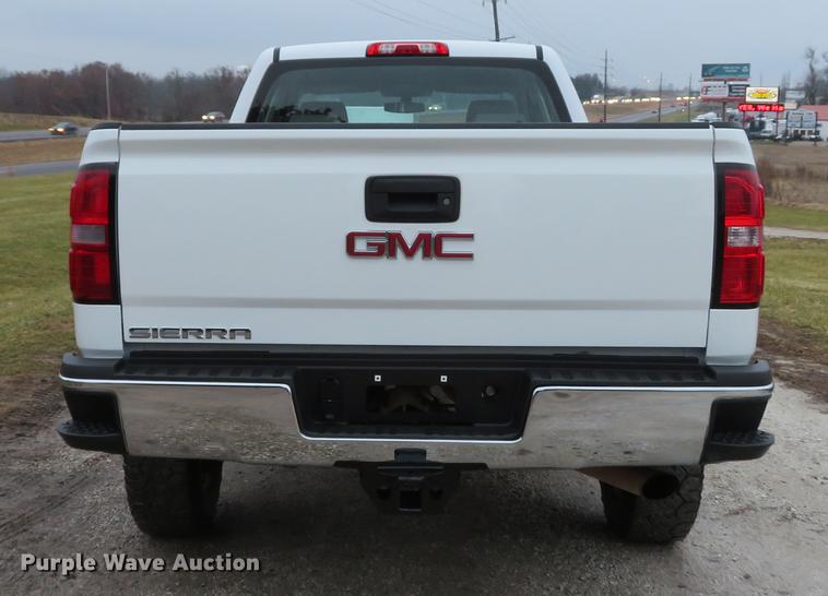 image for item DG3750 2015 GMC Sierra 2500HD Double Cab pickup truck