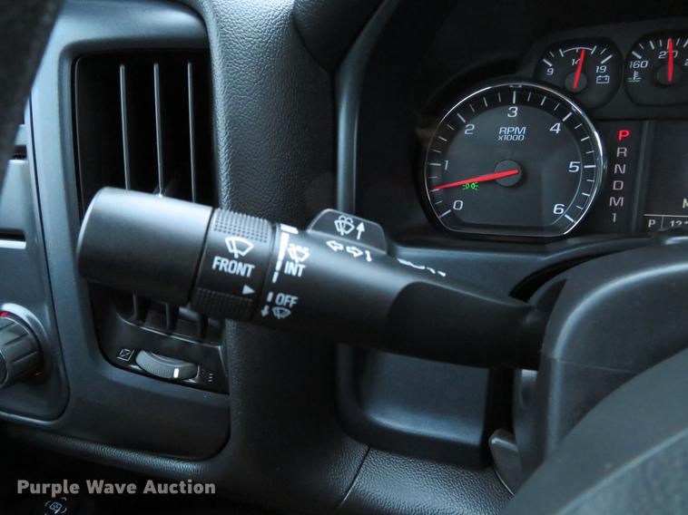 image for item DG3750 2015 GMC Sierra 2500HD Double Cab pickup truck