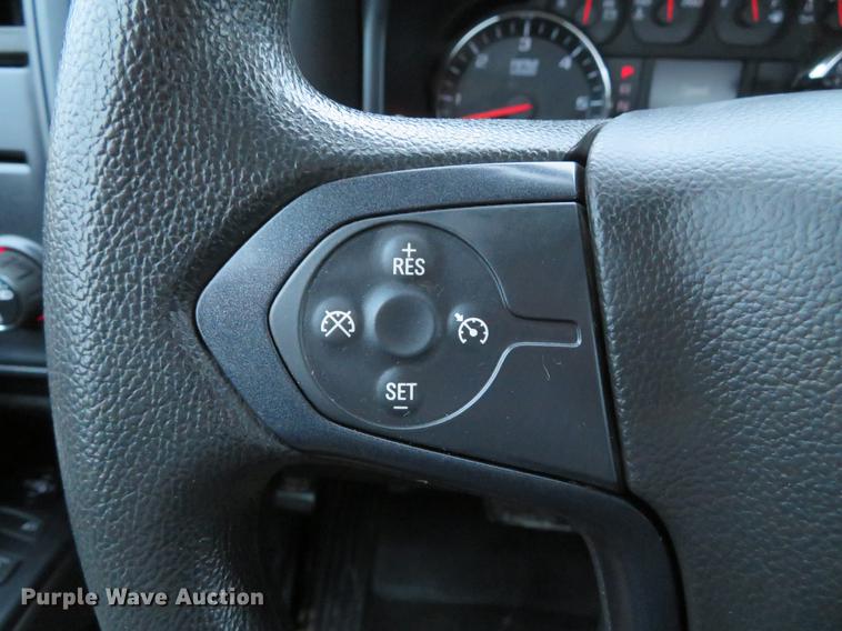 image for item DG3750 2015 GMC Sierra 2500HD Double Cab pickup truck