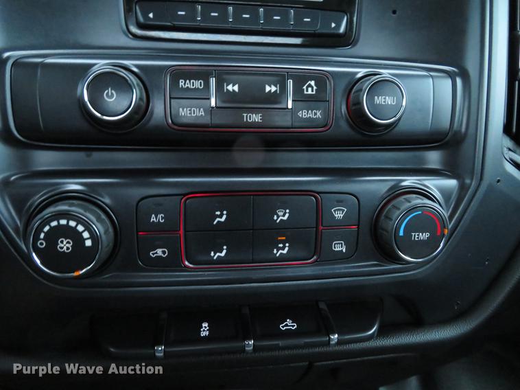 image for item DG3750 2015 GMC Sierra 2500HD Double Cab pickup truck