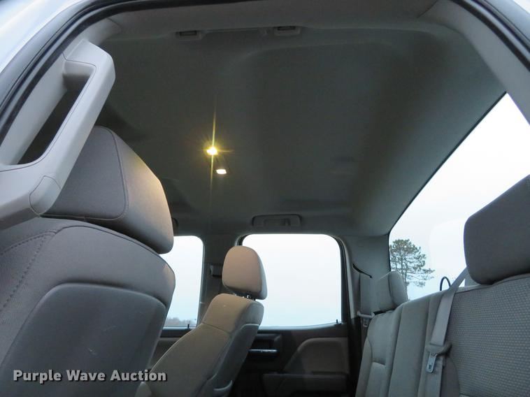 image for item DG3750 2015 GMC Sierra 2500HD Double Cab pickup truck