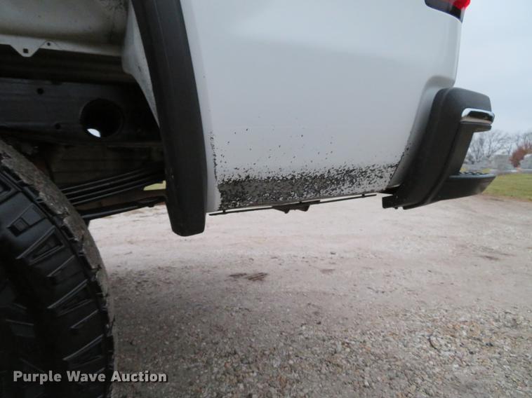 image for item DG3750 2015 GMC Sierra 2500HD Double Cab pickup truck