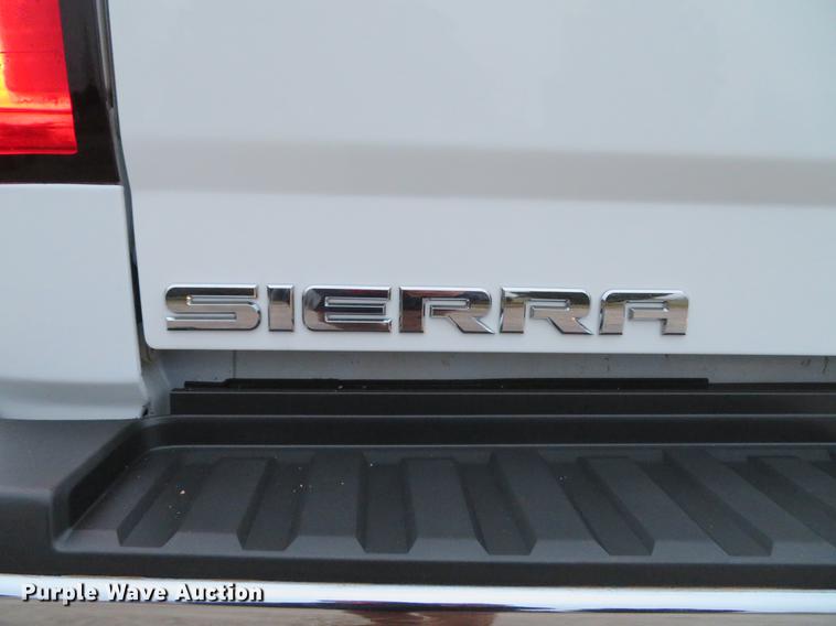 image for item DG3750 2015 GMC Sierra 2500HD Double Cab pickup truck