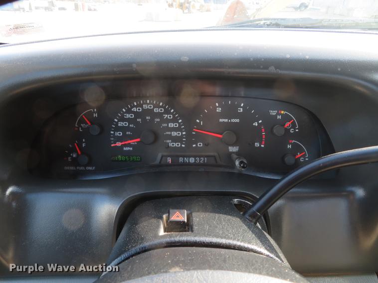 image for item DG3754 2003 Ford F450 Super Duty XL flatbed truck