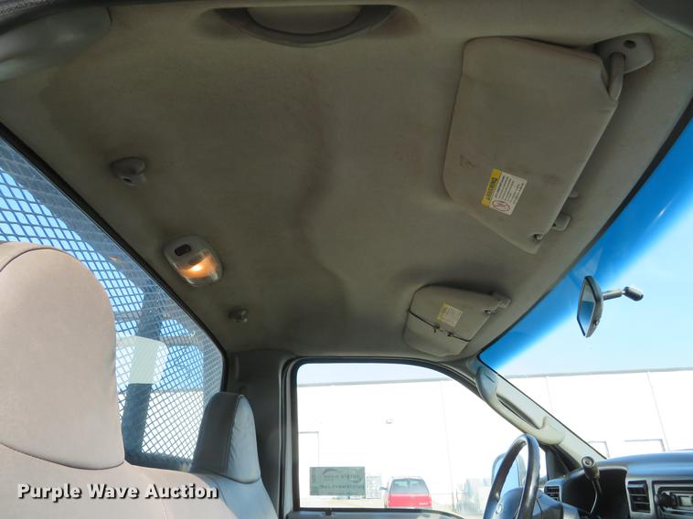 image for item DG3754 2003 Ford F450 Super Duty XL flatbed truck