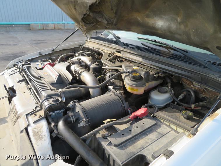 image for item DG3754 2003 Ford F450 Super Duty XL flatbed truck