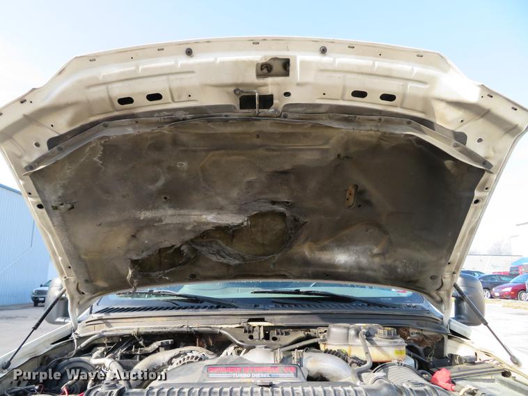 image for item DG3754 2003 Ford F450 Super Duty XL flatbed truck