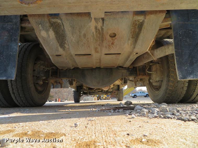 image for item DG3754 2003 Ford F450 Super Duty XL flatbed truck