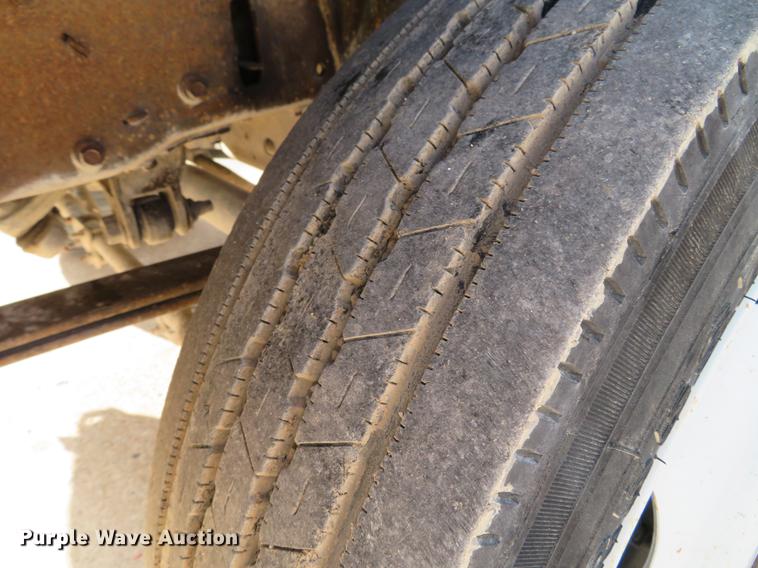 image for item DG3754 2003 Ford F450 Super Duty XL flatbed truck