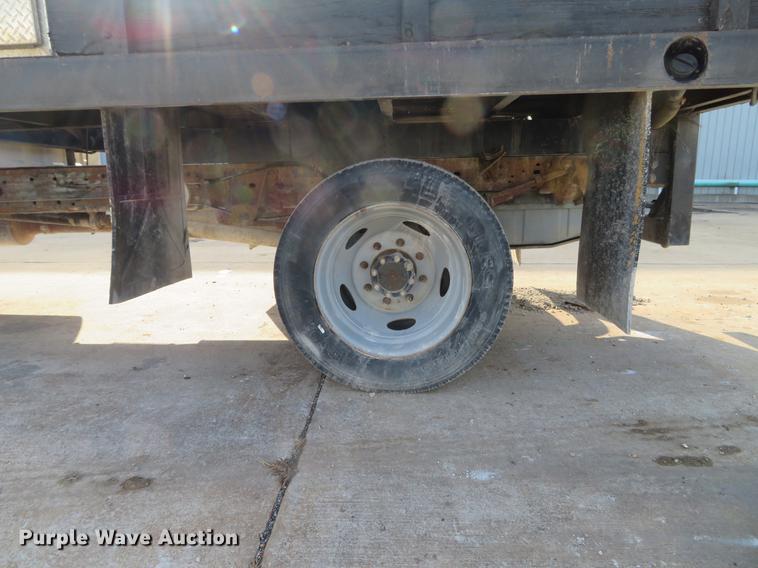image for item DG3754 2003 Ford F450 Super Duty XL flatbed truck
