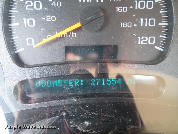 image for item DG3762 2005 Chevrolet Silverado 2500HD Ext. Cab pickup truck