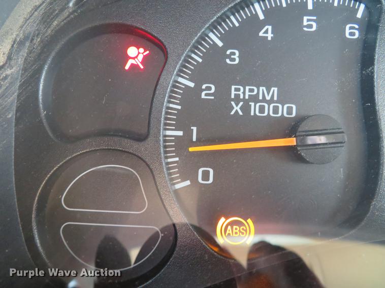 image for item DG3762 2005 Chevrolet Silverado 2500HD Ext. Cab pickup truck