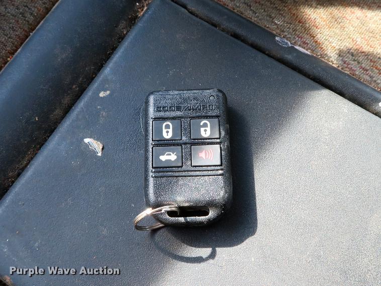 image for item DG3762 2005 Chevrolet Silverado 2500HD Ext. Cab pickup truck