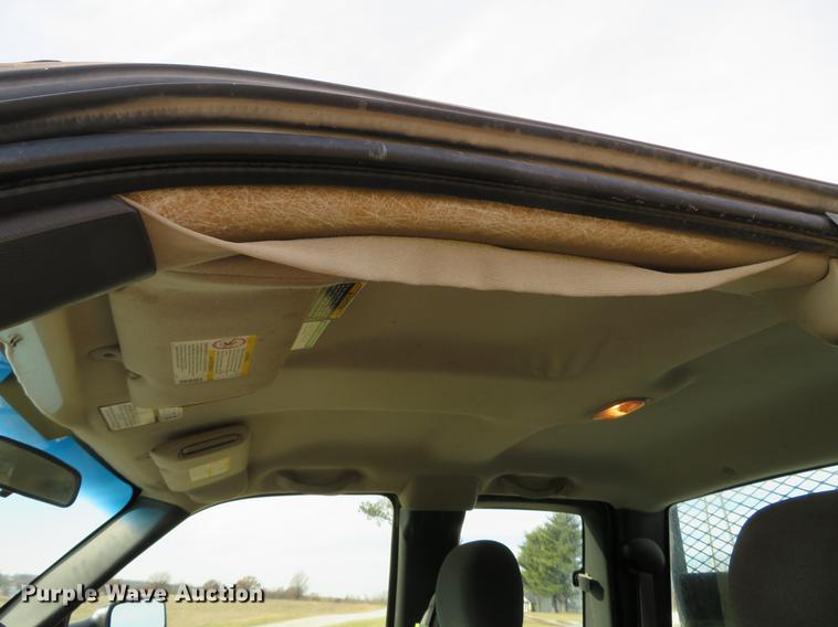 image for item DG3762 2005 Chevrolet Silverado 2500HD Ext. Cab pickup truck