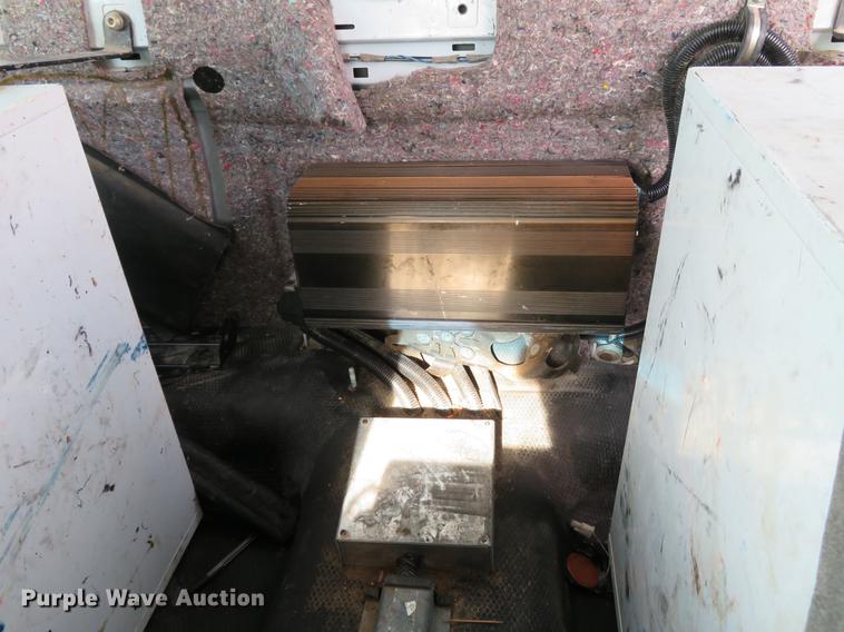 image for item DG3762 2005 Chevrolet Silverado 2500HD Ext. Cab pickup truck