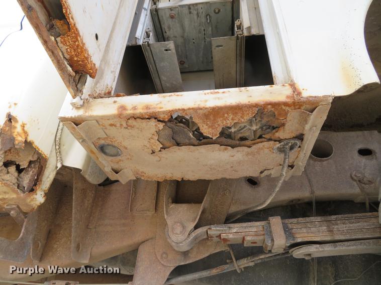 image for item DG3762 2005 Chevrolet Silverado 2500HD Ext. Cab pickup truck